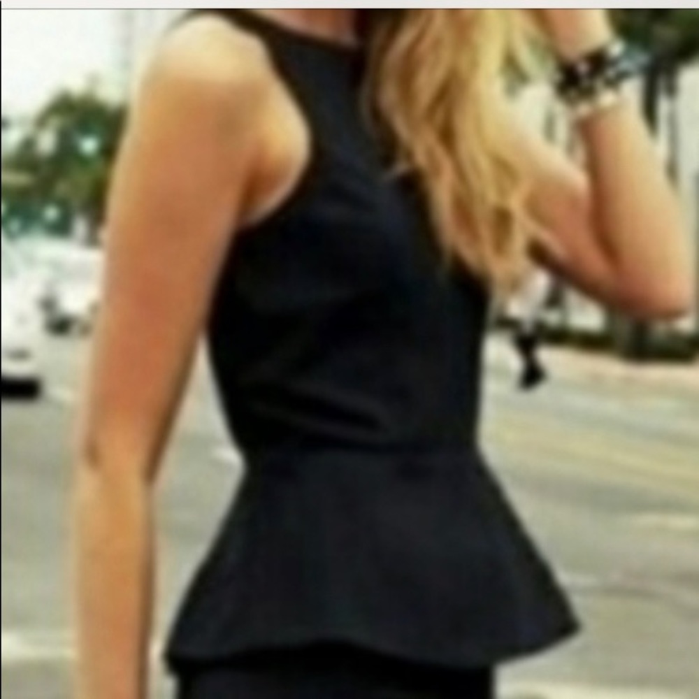 CAbi fitted sleeveless peplum